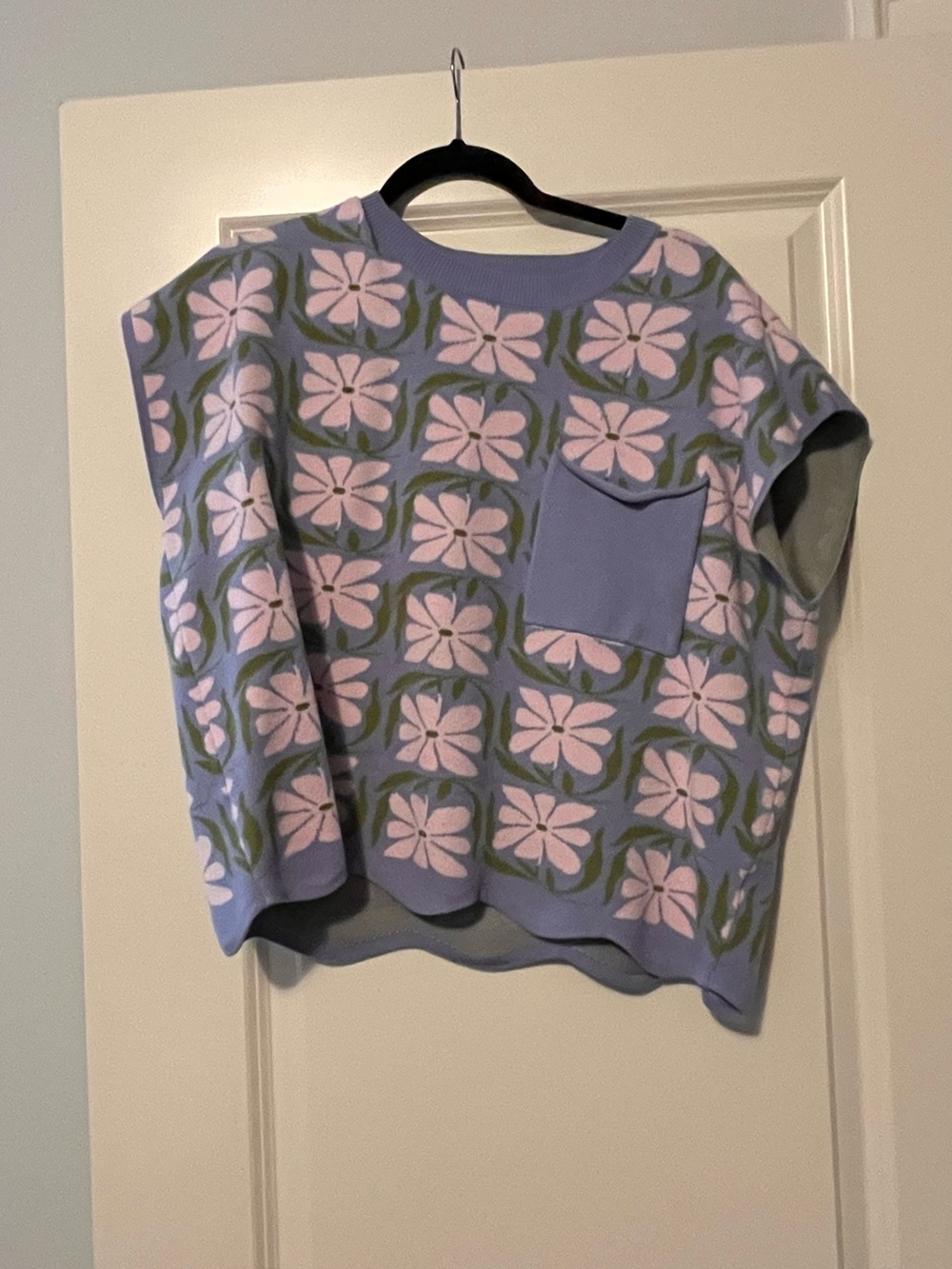entro Lavender Floral Pocket Knit Top